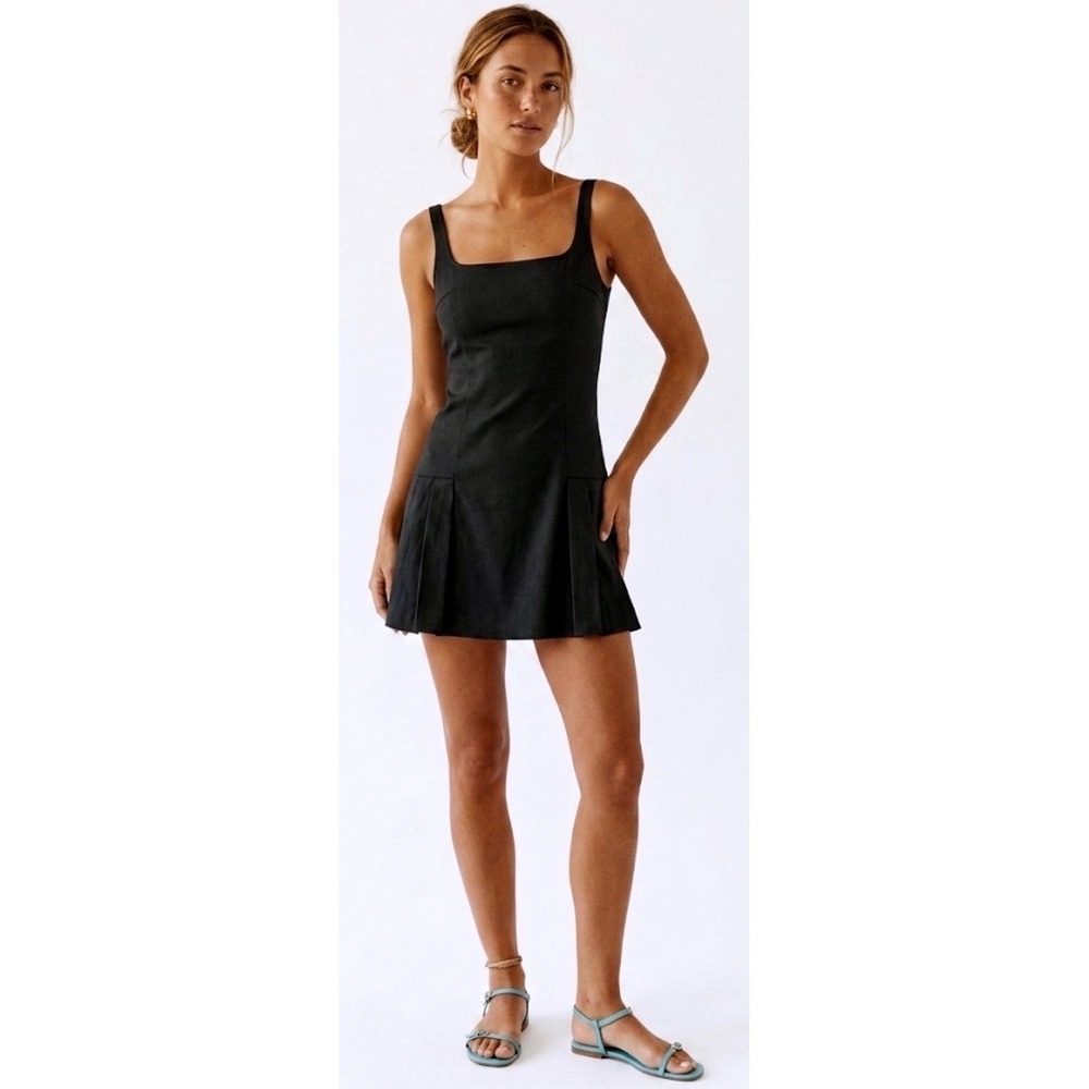 AQUA Black Square Neck Pleated Drop Waist Mini Dress Sleeveless Size Medium NEW
